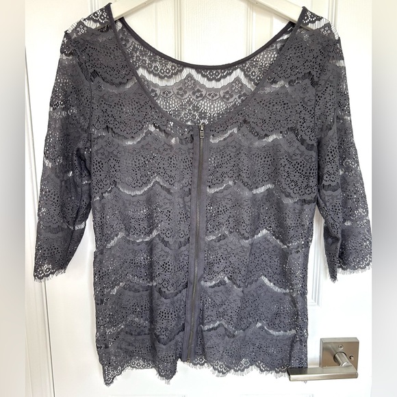 Lace Shirt Like New, size L - Picture 4 of 6